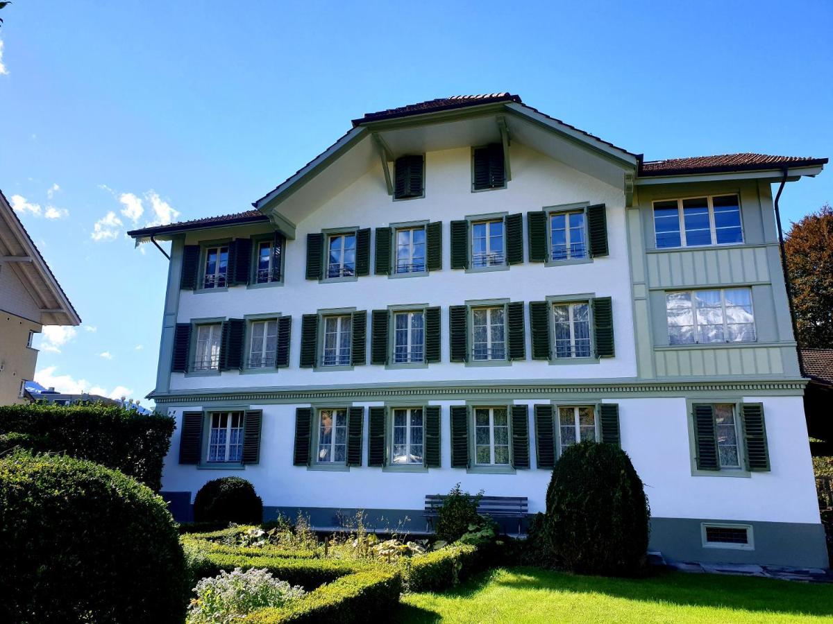 Interlaken Town House Sleeps 12 Guests Central Bagian luar foto